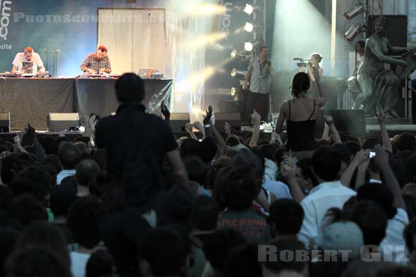 BEAT TORRENT - 2009-08-15 - PARIS - Parvis de l'Hotel de Ville - 